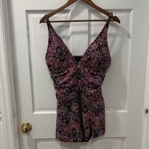 Company Ellen Tracy One Piece Swimsuit With Skirt Size 18 Paisley Burgundy EUC
